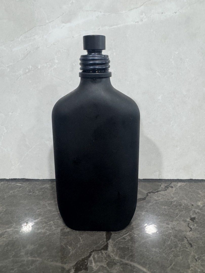 Calvin Klein CK Be Eau de Toilette Spray 100ml (Category: Fragrance & Deodorants) located in Manila. Submitted by crazycat13 (Listing ID 1450354073, Image 3). Description: Hlaf bottle - Authentic Calvin Klein CK Be Eau de Toilette - Sleek black matte bottle with white CK be logo - Classic, versatile scent perfect for everyday wear.