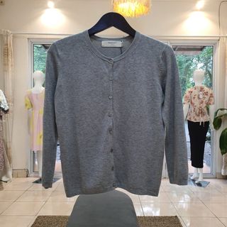 (Kategori: ) berada di . Dikirim oleh orca.wardrobe (ID iklan 1450369011, Gambar 1). Deskripsi: .