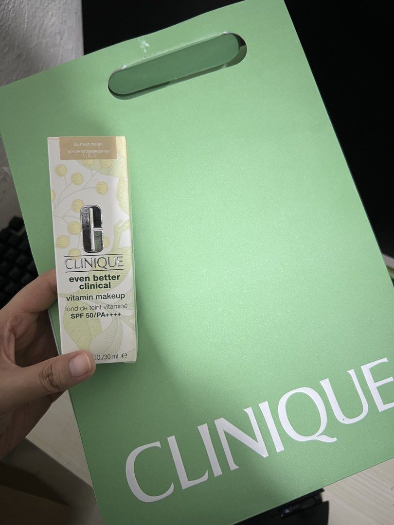 CLINIQUE EVEN BETTER SPF 50 (Category: Makeup) located in Marikina City. Submitted by mgdeclutteringph (Listing ID 1450464218, Image 2). Description: - Brand: Clinique - Product: Even Better Clinical Vitamin Makeup - SPF: 50 PA++++ - Shade: 63 Fresh Beige - Recommended for: Very Dry to Combination Oily Skin (Types 1, 2, 3) - Size: 1 fl.oz. liq. / 30 ml USED ONCE ONLY (2-3pumps used) BOUGHT AT SM AURA WITH RECEIPT.