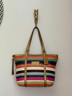 (Kategori: ) berada di . Dikirim oleh vintagecoachcollective (ID iklan 1450394408, Gambar 1). Deskripsi: .
