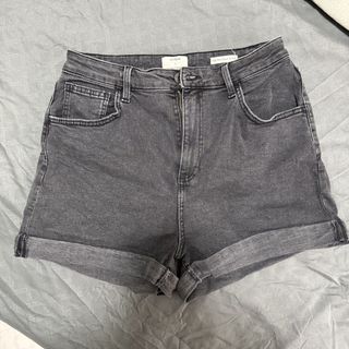 (Category: ) located in . Submitted by oopsyy (Listing ID 1450329234, Image 1). Description: .
