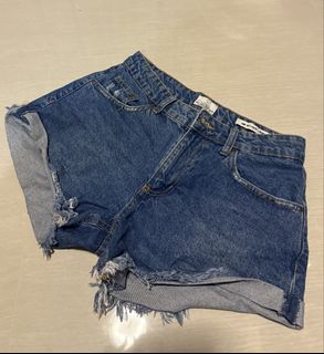 (Category: ) located in . Submitted by buyandcel_ (Listing ID 1450422420, Image 1). Description: .