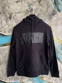 (Kategori: ) berada di . Dikirim oleh streetwear_luxury (ID iklan 1450375417, Gambar 1). Deskripsi: .