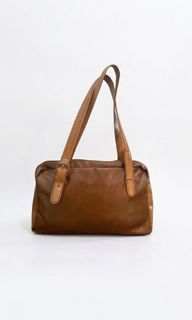 (Kategori: ) berada di . Dikirim oleh thriftnesia.bagbabe (ID iklan 1450369347, Gambar 1). Deskripsi: .
