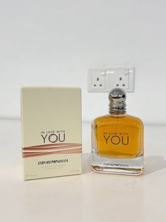 (Category: ) located in . Submitted by perfum.co (Listing ID 1450382869, Image 1). Description: .