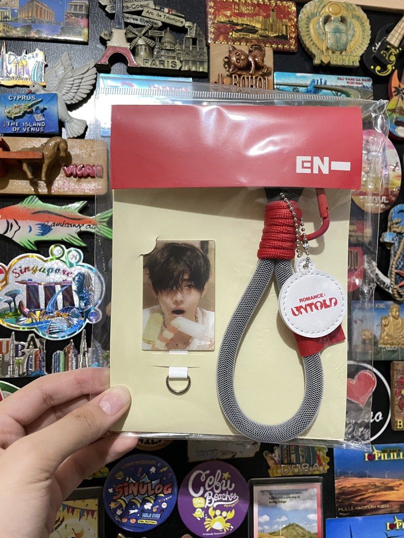 Enhypen romance untold lenti phone tab with strap sunghoon, Hobbies