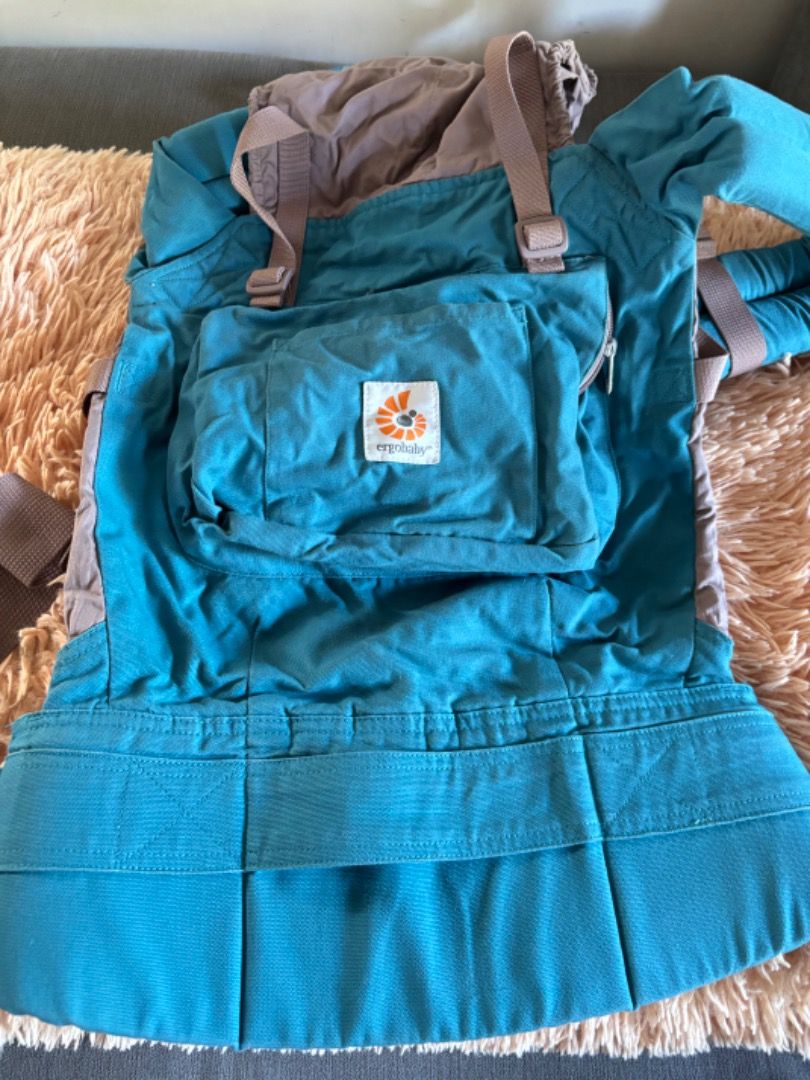 Ergobaby Original Baby Carrier (Category: Carriers & Slings) located in Balanga. Submitted by chaiee.btn (Listing ID 1450406257, Image 3). Description: ◦ with box and complete accessories ◦ no issues, no stains, almost like new, just kept in the cabinet ◦ can send video if you want to take a closer look ◦ still nego for sure buyer ‣ decluttering sale, all must go! ‣ all detailed pictures already posted ‣ NO: cancellations, returns, refunds ‣ Loc: