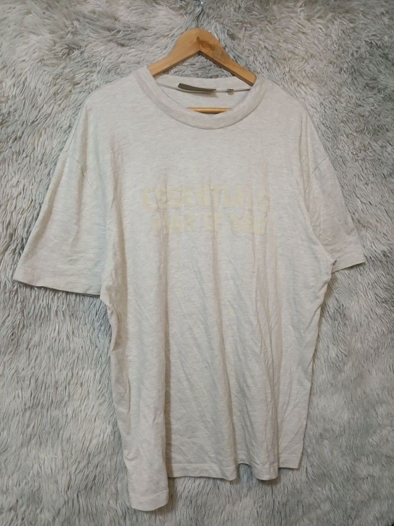 ESSENTIALS FEAR OF GOD TEE (Category: Formal Shirts) located in Baguio. Submitted by shrrylsales (Listing ID 1450387205, Image 2). Description: ESSENTIALS FEAR OF GOD TEE EXCELLENT CONDITION COLOR RATE:9.5/10 SMALL ON TAG 29*23 680+SF💰 BAGUIO CITY LOCATION🎄.