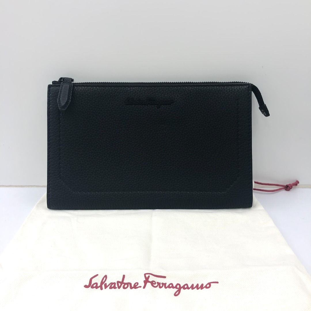 FERRAGAMO CLUTCH SLG 267****** (Category: Bags & Wallets) located in Kuala Lumpur. Submitted by ecoring.my (Listing ID 1450427917, Image 3). Description: We’re excited to share that you can now shop EcoRing items anytime on our E-Commerce Website! All items are available exclusively online. Visit us: https://shop.eco-ring.com.my/ Condition: B+ Size: W25 H15.5 D1.5 CM Other defects/info: The top edges and corners have colour change. The back has p