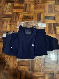 (Category: ) located in . Submitted by c2cthrift_ (Listing ID 1450411954, Image 1). Description: .