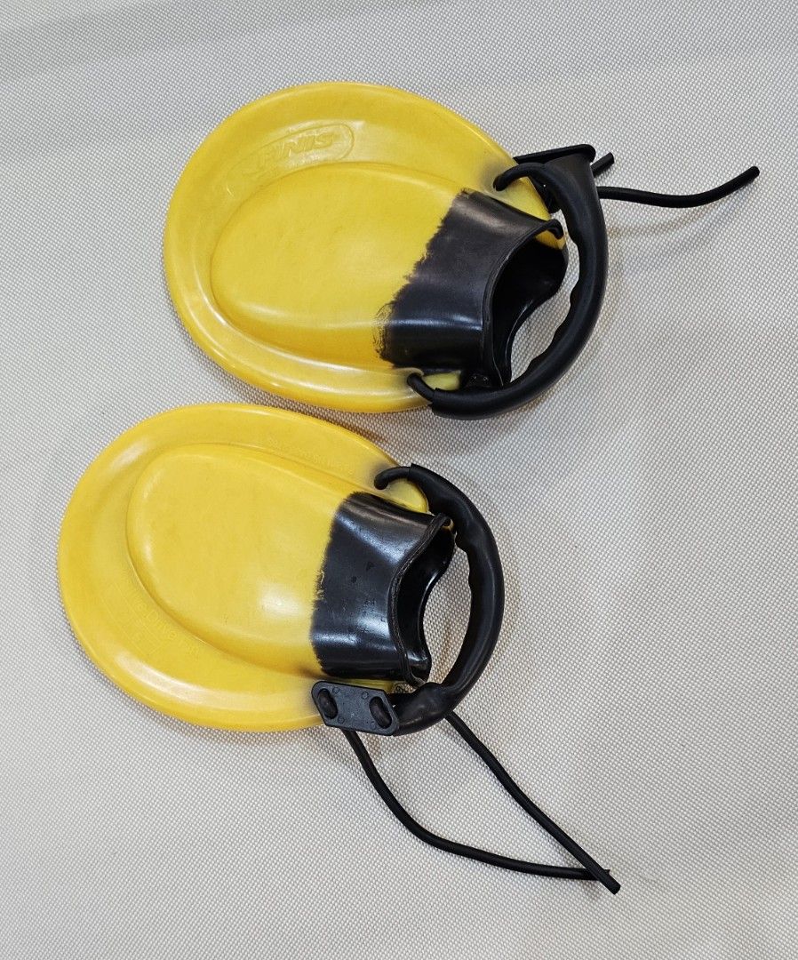 Finis Swimming Training Fins size small (Category: Water Sports) located in Quezon City. Submitted by ilovenystuff (Listing ID 1450480792, Image 2). Description: - FINIS Positive Drive Fins in vibrant Yellow. - Oval-shaped short tail design for enhanced directional propulsion. - Asymmetrical shape and adjustable heel strap for a secure fit. - Excellent for training and building leg strength. - Short and wide tail design assists with adjustments f