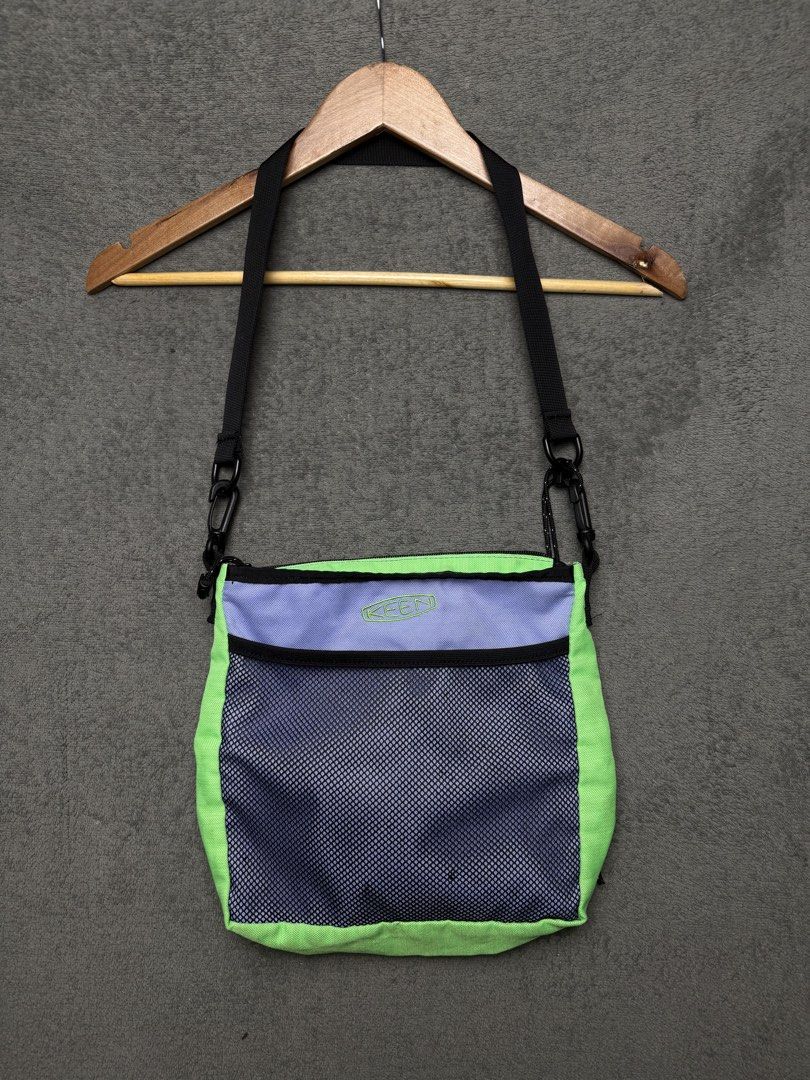 For sale authentic keen sling bag (Category: Sling Bags) located in Taguig. Submitted by thasmallph (Listing ID 1450507332, Image 1). Description: Authentic legit Excellent condition No issue No discoloration .