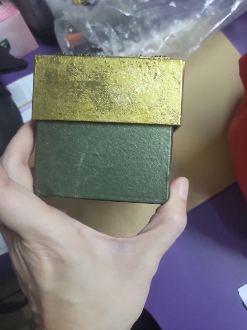 Giftbox Rectangular (Category: Stationery & School Supplies) located in Caloocan City. Submitted by lynette1977 (Listing ID 1450397008, Image 2). Description: made if thick cardboard. I have 3 pcs available.