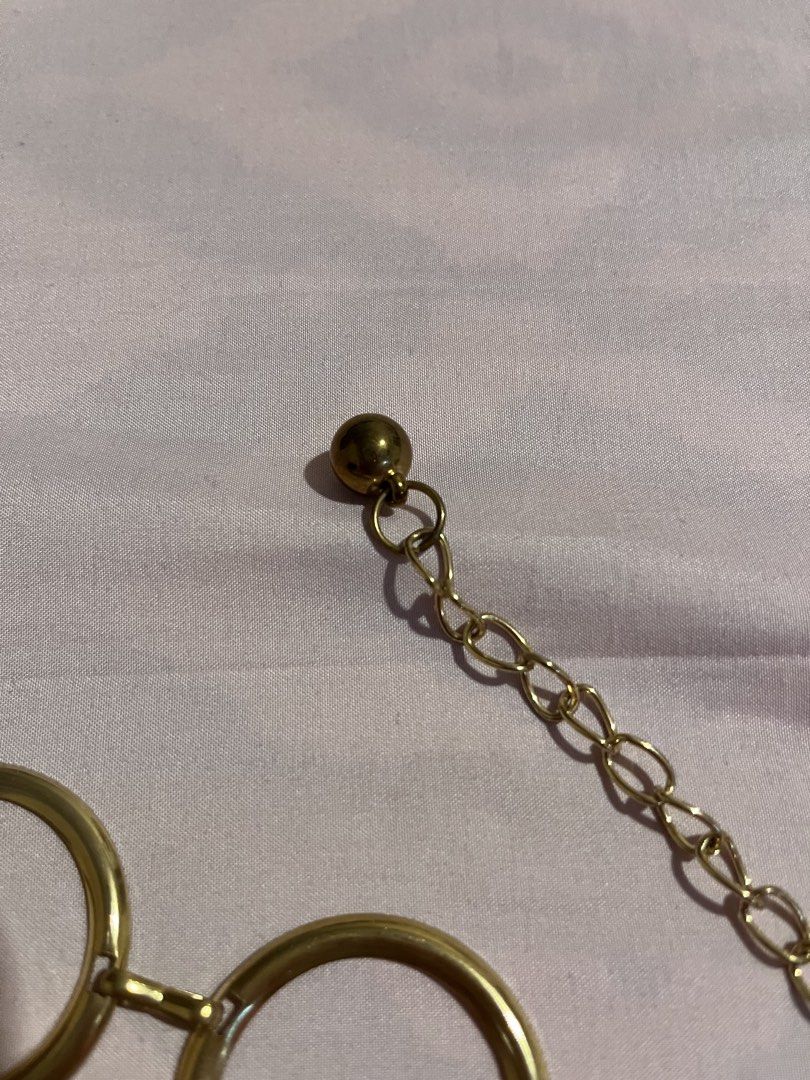 Gold Chain Belt (Category: Belts) located in Manila. Submitted by rainbowdash13 (Listing ID 1450454670, Image 3). Description: - mint condition - check last pic for reference when worn (di kasama yung babang part, only the hoops) - rfs: decluttering .