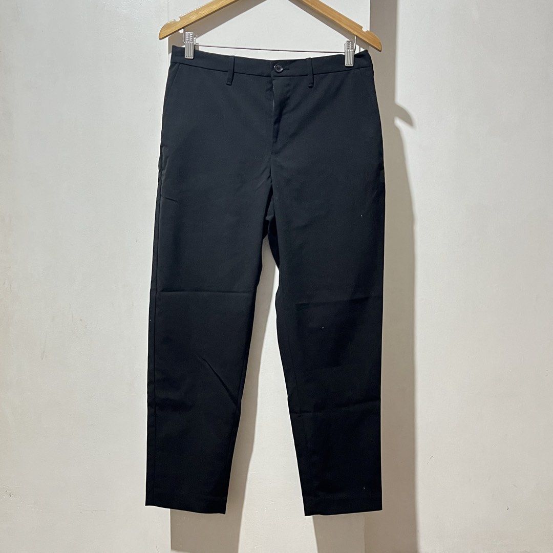 gu office wear black adjustable trouser (Category: Other Bottoms) located in Navotas City. Submitted by elslimft (Listing ID 1450481985, Image 1). Description: size 24-32, length 36.
