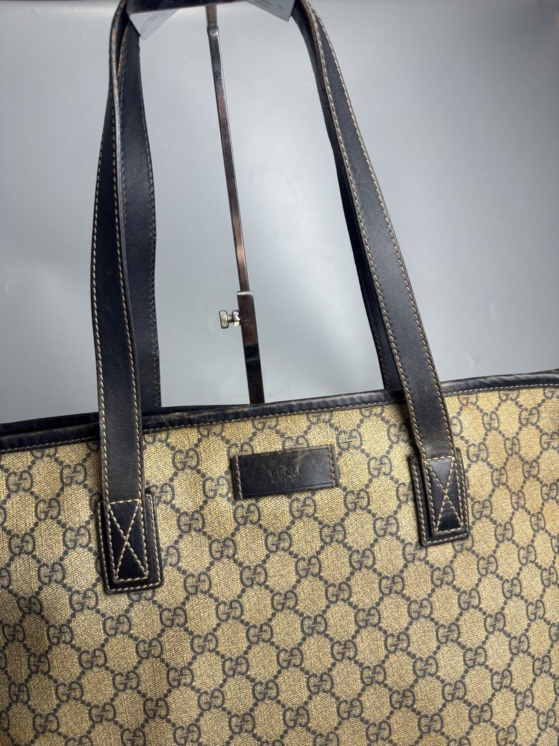 Gucci - GG Coated Canvas - Tote Bag (Category: Luxury Bags & Wallets) located in San Pablo. Submitted by hiddenrygn (Listing ID 1450439683, Image 3). Description: Gucci - GG Coated Canvas - Tote Bag Rank B Signs of usage Discoloration Still usable Authentic DM!.