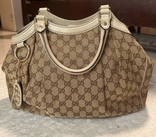 (Category: ) located in . Submitted by closetvibesbyg (Listing ID 1450342083, Image 1). Description: .