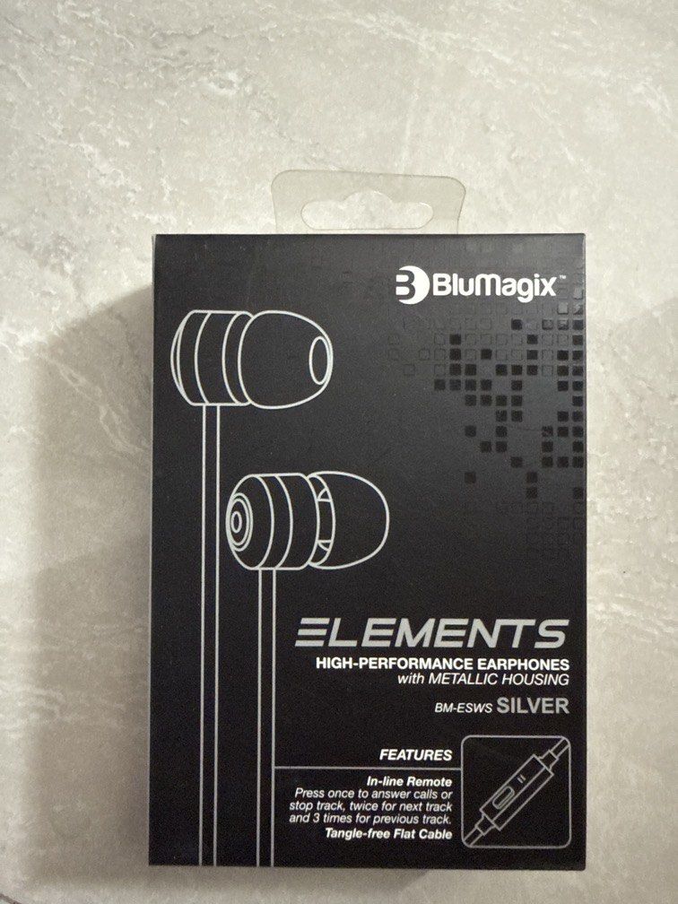High performance Earphones512827183429079041