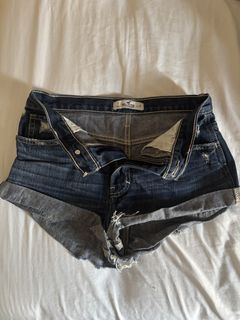 (Category: ) located in . Submitted by bryna (Listing ID 1450483700, Image 1). Description: .