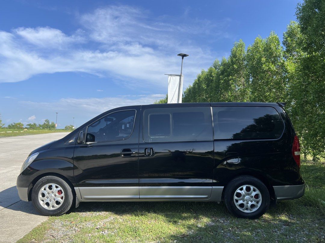 Hyundai Starex (Category: Used Cars) located in Caloocan City. Submitted by cjbarillac95951 (Listing ID 1450351002, Image 3). Description: ✅2.5 Liter Diesel Engine ( CRDI, VGT ) ✅5 Speed Automatic Transmission ✅ABS Brakes ✅Front and Rear Disc Brakes ✅Dual Front Airbag ✅Rear Parking Sensors ✅BNEW Headunit (Apple & Android Car Play) ✅Backing Camera ✅9 Seaters with 2 Captain Seats (Swivel Seats) ✅97,*** Milage ✅Well-Maintained ✅Very Fuel Efficient ✅