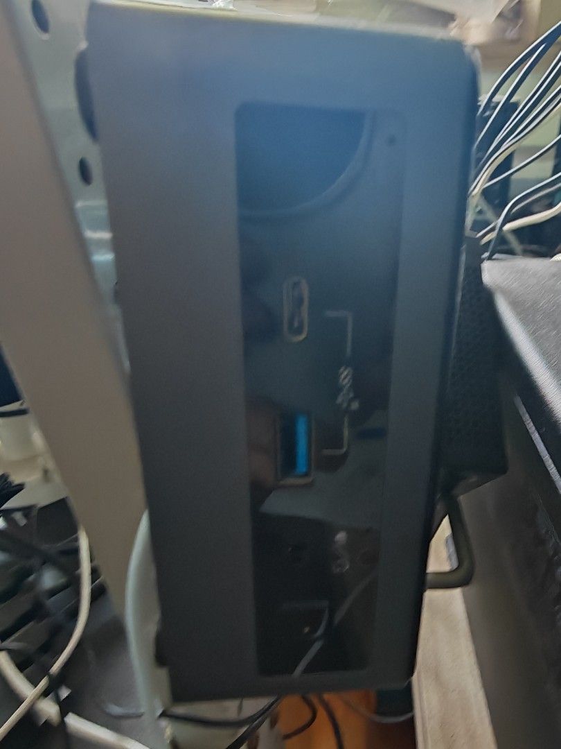 Intel NUC 10 i7 tall512718617519083523