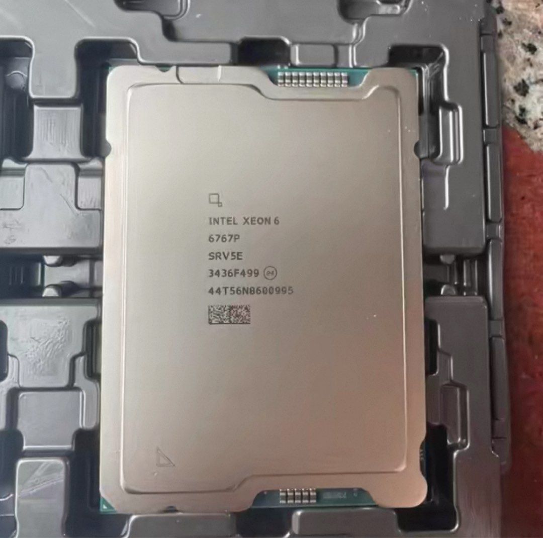Intel Xeon 6767P CPU Processor AI server
