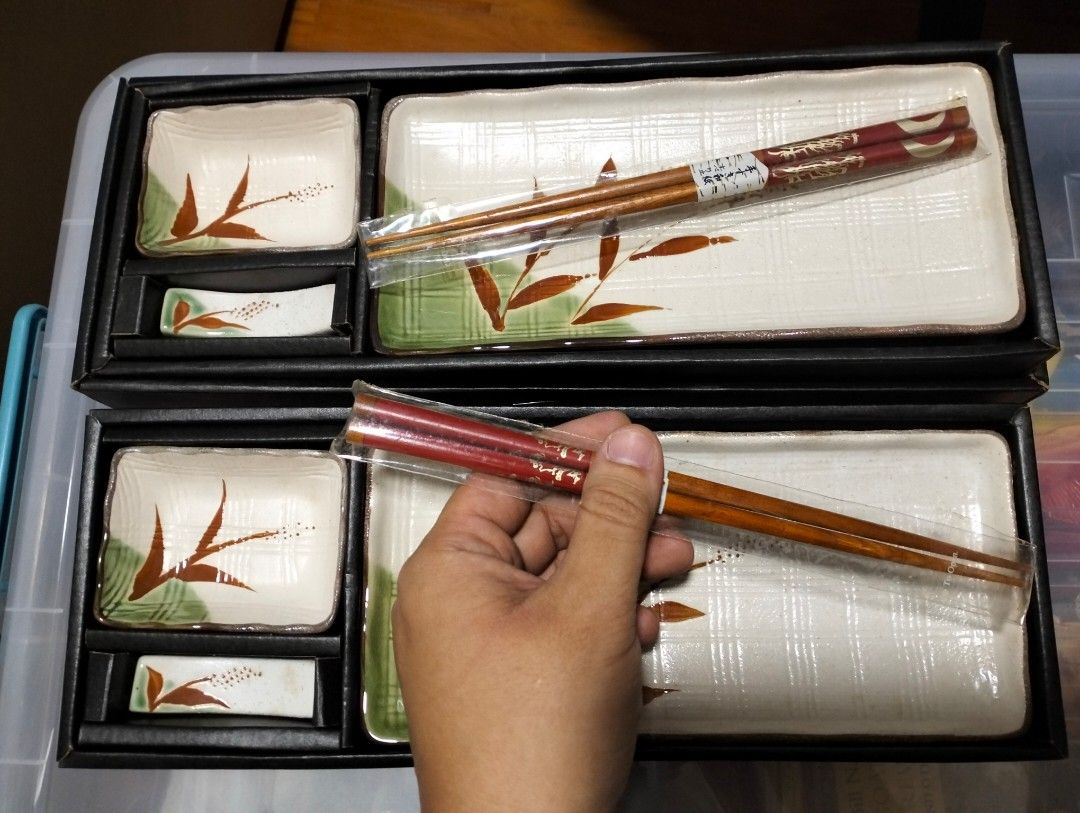 Japanese style tableware (2 sets)