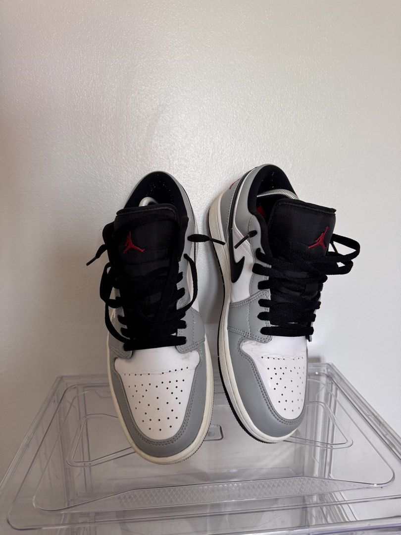 Jordan 1 Low Light Smoke Grey (Category: Sneakers) located in Manila. Submitted by princegaloyo (Listing ID 1450349585, Image 3). Description: For Sale: Air Jordan 1 Low “Light Smoke Grey” – US Men’s 9.5 Condition: 8.5/10 * Barely used * yellowing on the outsole due to age/storage * Minor creasing on the toe box (normal signs of wear) * No box included (I don’t keep some of my shoe boxes since I never expected to sell them) Authenticity: 100% ori