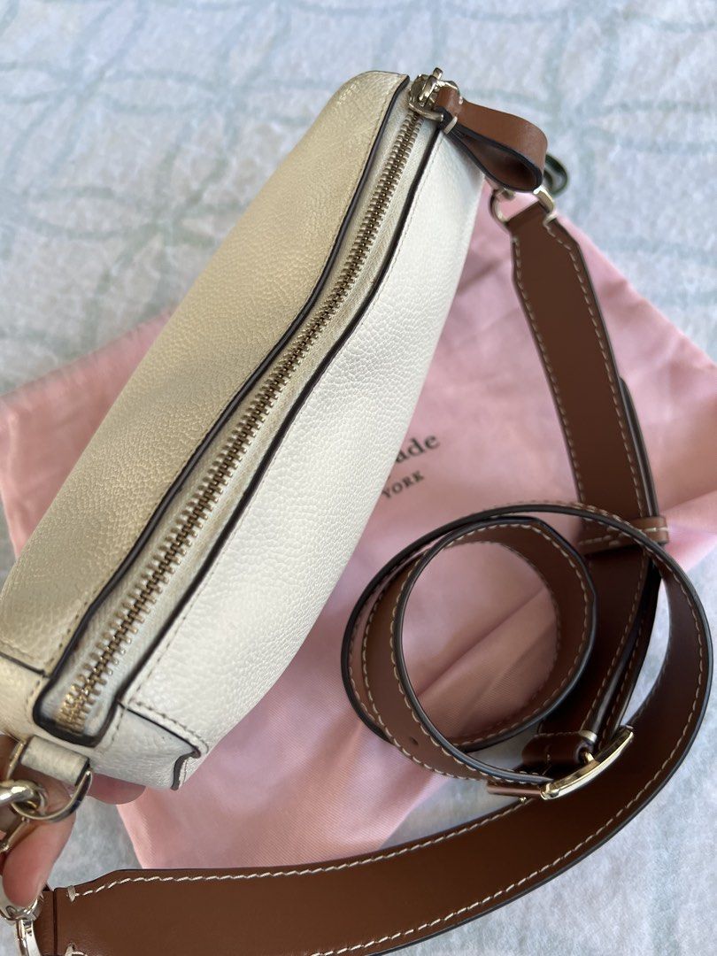 Kate Spade Pebble Leather Crossbody Bag (Category: Luxury Bags & Wallets) located in Paranaque City. Submitted by victoriasquare (Listing ID 1450416321, Image 2). Description: - needs a little cleaning - Includes: Dust bag - Ideal for: Everyday use MOP: gcash bdo bpi.
