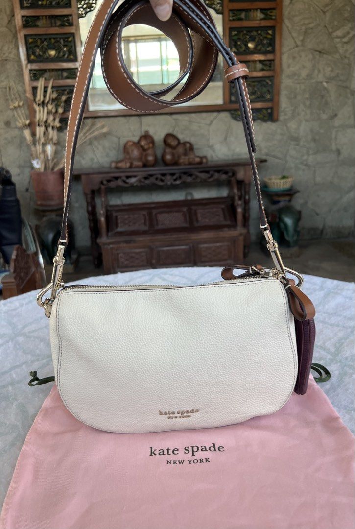 Kate Spade Pebble Leather Crossbody Bag (Category: Luxury Bags & Wallets) located in Paranaque City. Submitted by victoriasquare (Listing ID 1450416321, Image 1). Description: - needs a little cleaning - Includes: Dust bag - Ideal for: Everyday use MOP: gcash bdo bpi.