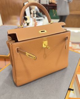 （分類：）位於 。 由 cocowardrobe01 提交（商品編號 1450324948，圖片 1）。簡介： 。