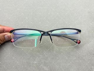 (Category: ) located in . Submitted by lens-frame-sg (Listing ID 1450388727, Image 1). Description: .
