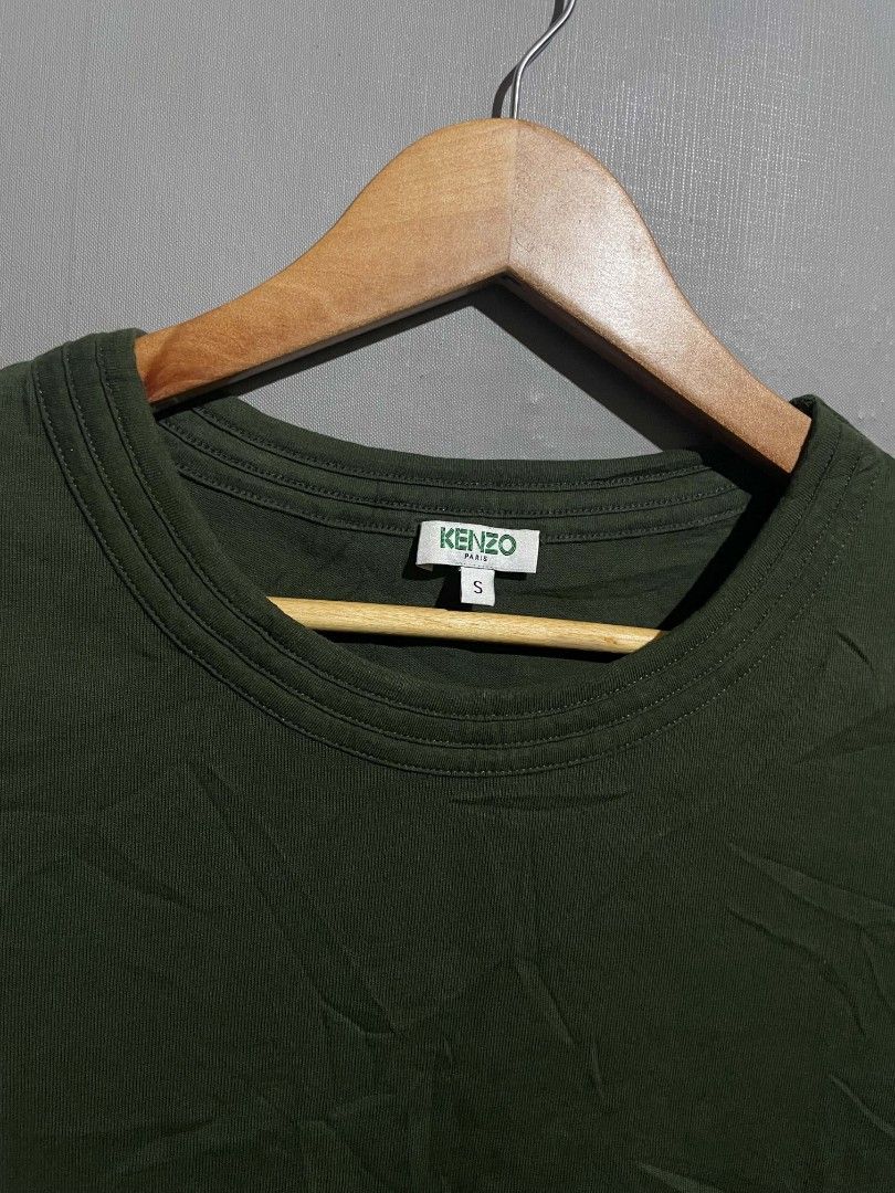 Kenzo Paris Sleeve Band Tee (Category: Tshirts & Polo Shirts ) located in Manila. Submitted by thriftinglikewise (Listing ID 1450496481, Image 2). Description: WIDTH 18 LENGTH 24 SIZE SMALL ON TAG Asnew Condition Color Rate 9.7/10.