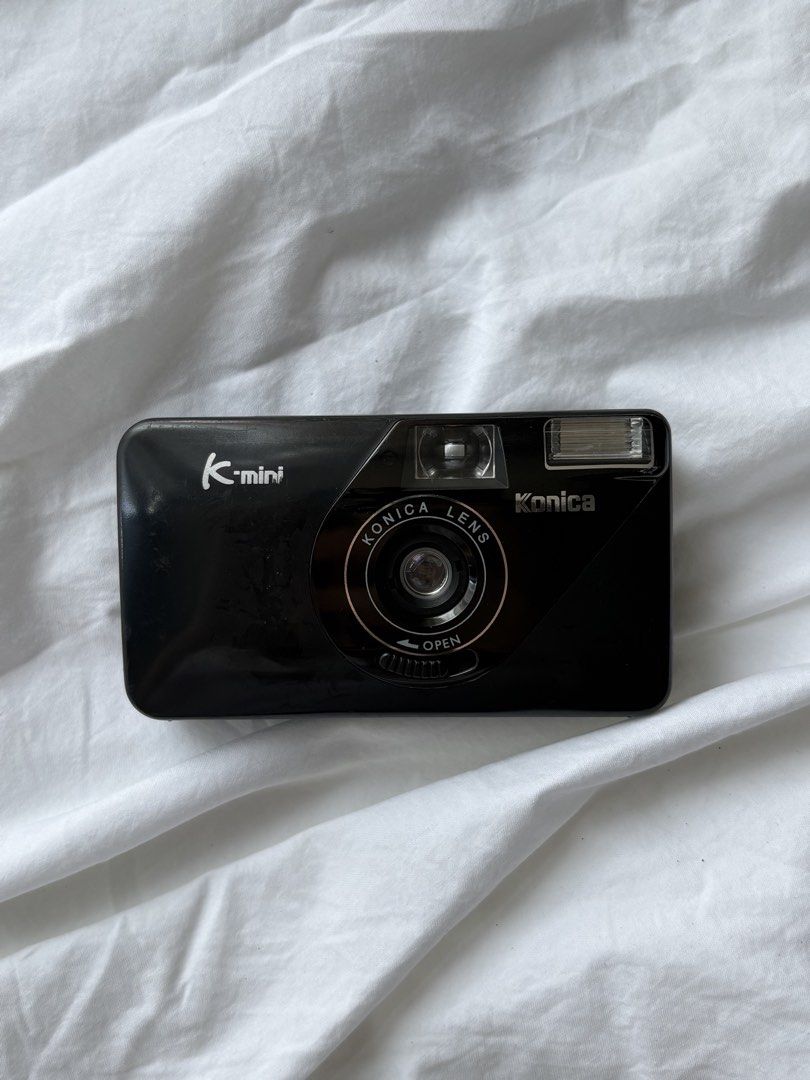 Konica K-mini Film Camera (Category: Cameras) located in Pasig City. Submitted by parall3lles3m (Listing ID 1450348329, Image 1). Description: Konica K-mini 1x CR123a battery 35 mm film Flash working MOP: BDO BPI Gcash Maribank EW .