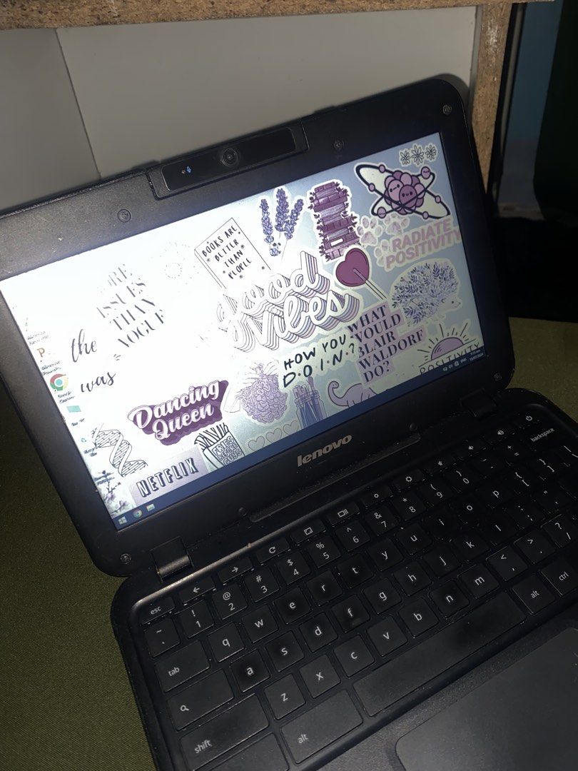 Lenovo Chromebook Laptop (Category: Laptops & Notebooks) located in Quezon City. Submitted by yeshatan (Listing ID 1450521422, Image 2). Description: - Lenovo Chromebook laptop - Black exterior - Great for school or everyday browsing - Ready for a new owner ISSUE - KEYBOARD .