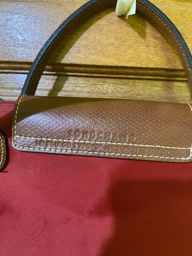 Longchamp Le Pliage Classic (Category: Luxury Bags & Wallets) located in Aparri. Submitted by lloyd.thrft (Listing ID 1450395351, Image 3). Description: Need wash lang issue Authentic ✅ minimal scratch sa baba.