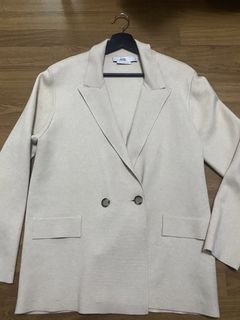 (Category: ) located in . Submitted by appleseedcloset (Listing ID 1450421773, Image 1). Description: .
