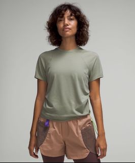 （分類：）位於 。 由 thecloset9 提交（商品編號 1450324816，圖片 1）。簡介： 。