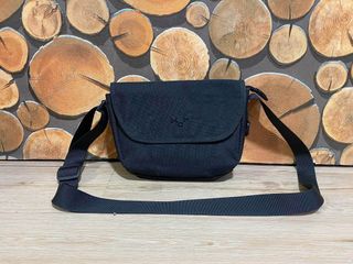 (Kategori: ) berada di . Dikirim oleh elserrascloset (ID iklan 1450361711, Gambar 1). Deskripsi: .