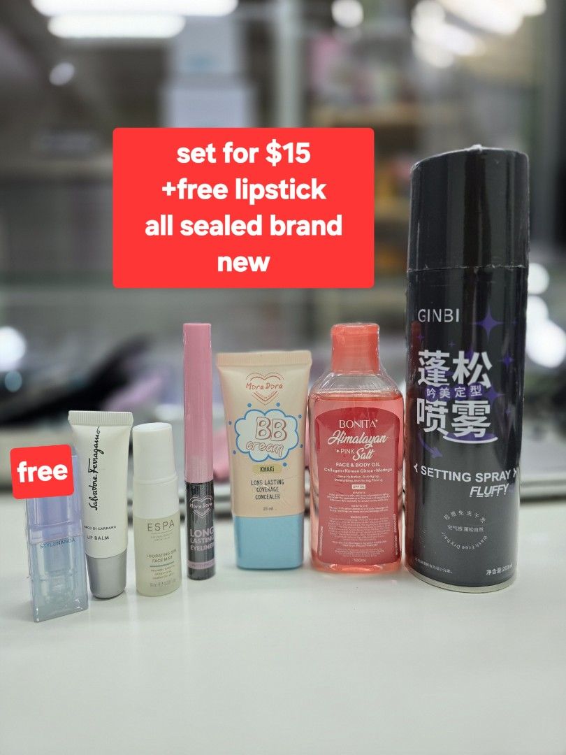 Make up (Category: Body Care) located in Singapore. Submitted by sanmyengtan (Listing ID 1450394102, Image 2). Description: mix skin care in bundles set price collect anyday or meet up lavander mrt.