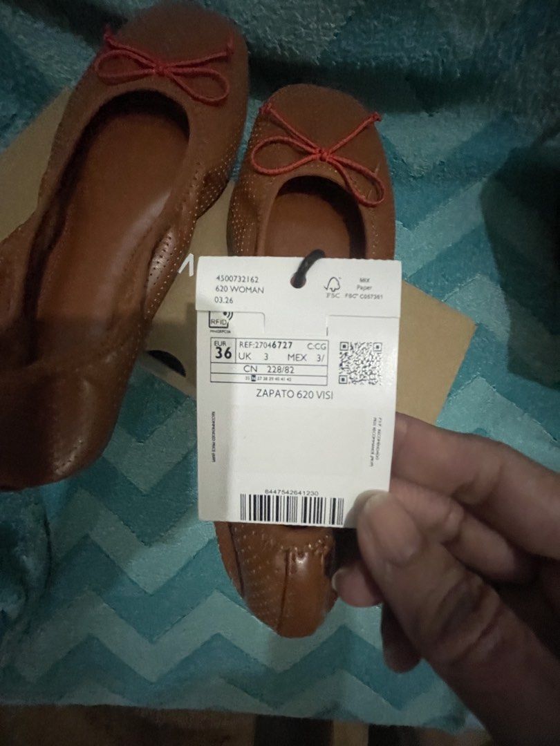 Mango ballet flats (Category: Flats & Sandals) located in Las Pinas. Submitted by silvader (Listing ID 1450415742, Image 2). Description: Brand new with box Caramel im color Size in photo .