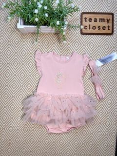 (Category: ) located in . Submitted by teamy_closet (Listing ID 1450414947, Image 1). Description: .