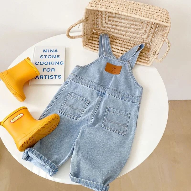 MILANCEL Soft Washed Denim Kids Infant Overalls for Boys and Girls Front Pocket Solid One-pieces Pants Outfit for 1-7Y （分類：嬰兒及小童流行時尚）位於 Hong Kong。 由 smutnickel87224 提交（商品編號 1450346566，圖片 2）。簡介： High-concerned chemical:None Style:Daily Fit:True to Size Model Number:TY62 Fit Type:Loose Pattern Type:Solid Closure Type:Button Fly Material:COTTON,Lycra Brand Name:MILANCEL Origin:Mainland China CN:Zhejiang Season:all seasons Gender:Unisex Age Range:4-6
