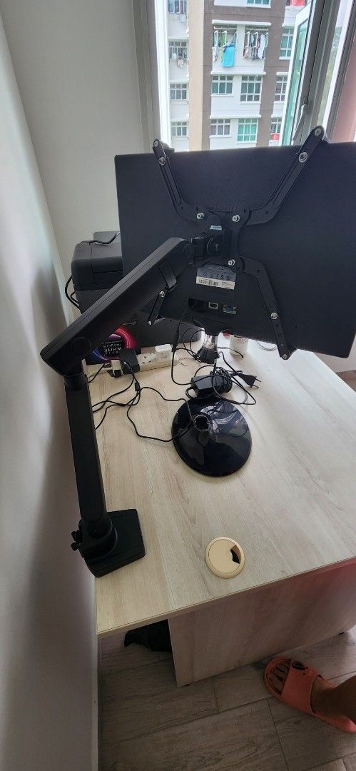 Monitor Arm Mount512757227628810242