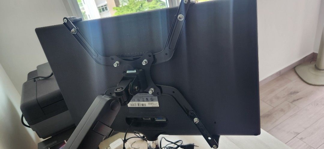 Monitor Arm Mount512757227628810243