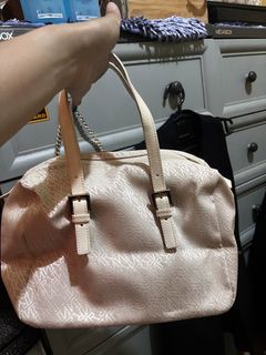 (Category: ) located in . Submitted by maineshar19 (Listing ID 1450357961, Image 1). Description: .