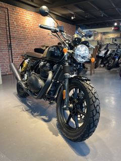 (Category: ) located in . Submitted by Premium.Moto (Listing ID 1421050406, Image 1). Description: .