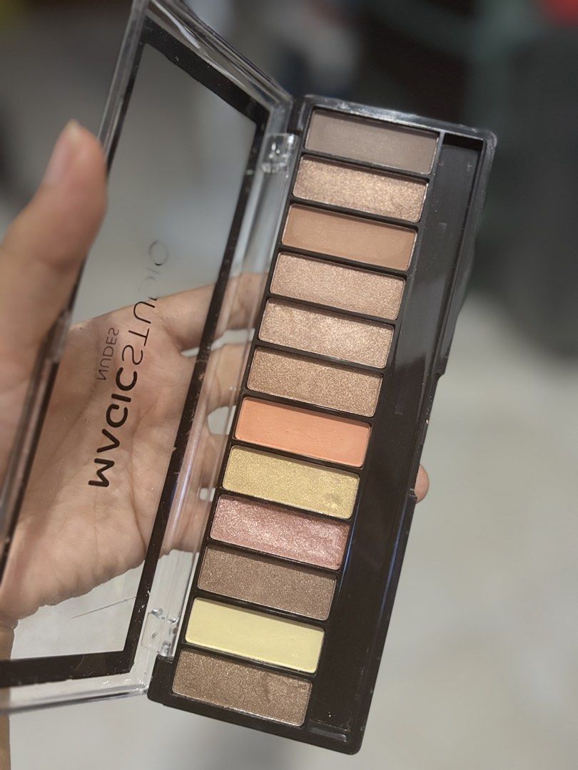 Preloved 12 colors Eyeshadow Palette (Category: Makeup) located in Pasig City. Submitted by adikinsdeclutter (Listing ID 1450381723, Image 2). Description: .