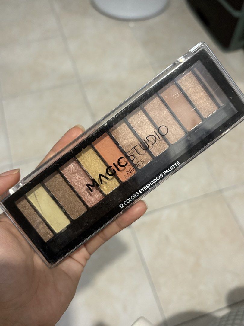 Preloved 12 colors Eyeshadow Palette (Category: Makeup) located in Pasig City. Submitted by adikinsdeclutter (Listing ID 1450381723, Image 1). Description: .