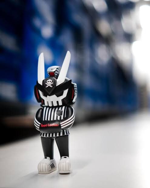 Quiccs x footlocker 6" (Category: Designer & Blind Box Toys) located in Manila. Submitted by fast_flip2024 (Listing ID 1450376322, Image 1). Description: PABENTA SALE!!! QUICCS X FOOTLOCKER BNEW DELIVERY VIA LALAMOVE (METRO MANILA) ALSO OPEN FOR MEET UPS LOC: QC SLIGHTLY NEGOTIABLE!!! 📩📩📩.